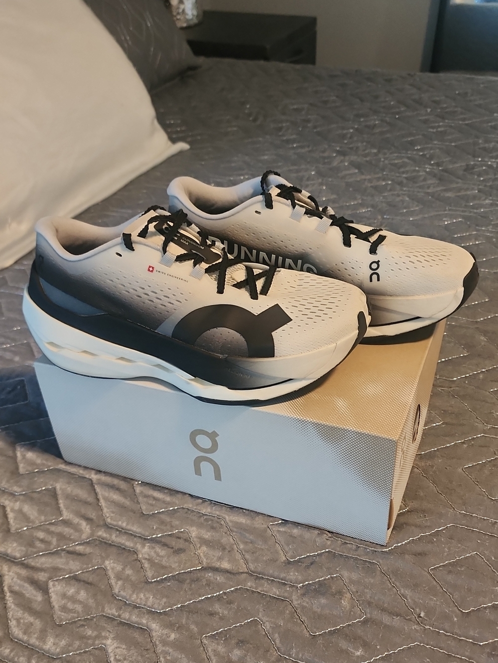 Ladies On Cloud boom Max Size 8